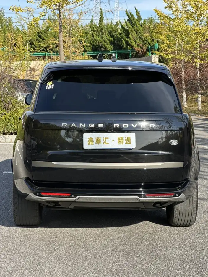 Range Rover 2023 Model Facelift 3.0 L6 400PS Shengshi Extended Edition