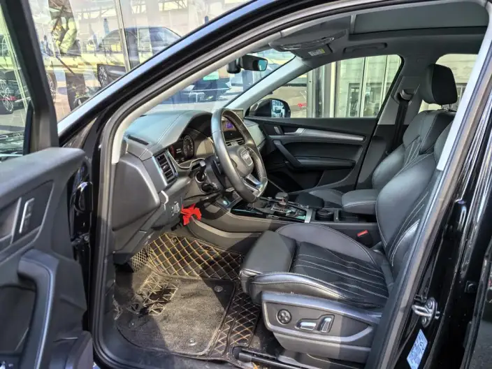 Audi Q5L 2022 Model 40T Fashion Dynamic Model – фото 9