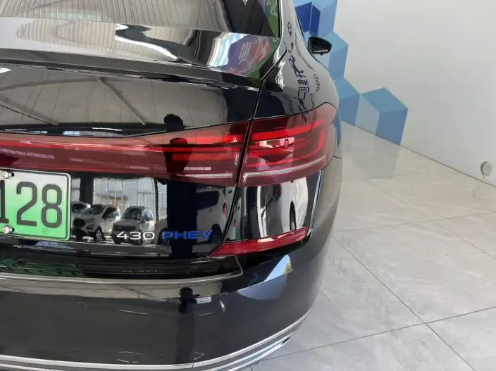 Volkswagen Passat PHEV 2022 Model 430PHEV Hybrid Deluxe Edition – фото 5