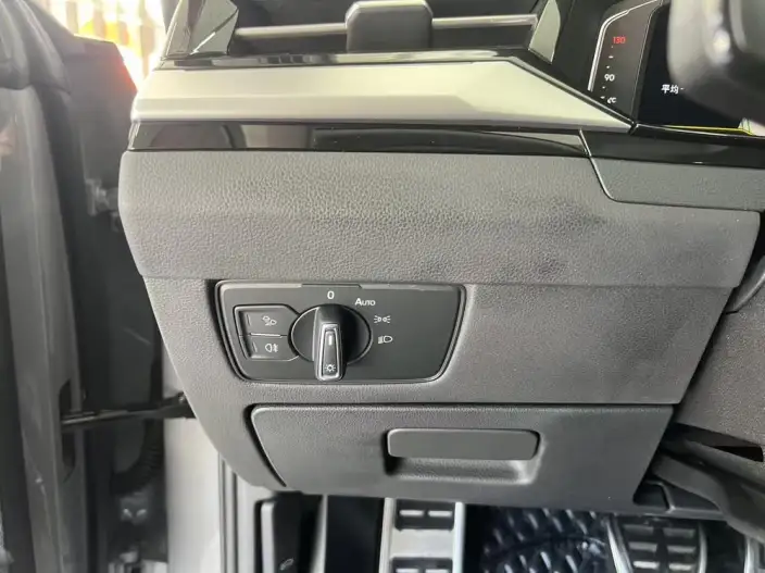 Volkswagen CC 2021 Model 380TSI Eye-catching version – фото 9