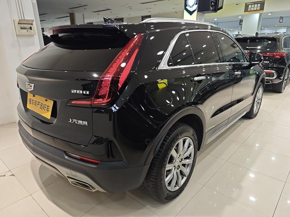 Cadillac XT4 2021 28T 4WD Leader – фото 4