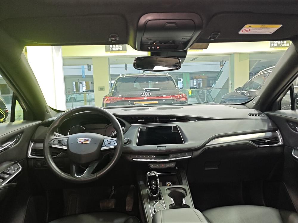 Cadillac XT4 2021 28T 4WD Leader – фото 6