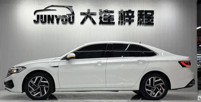 Volkswagen Sagitar 2023 Model 280TSI DSG Beyond Edition Plus – фото 4