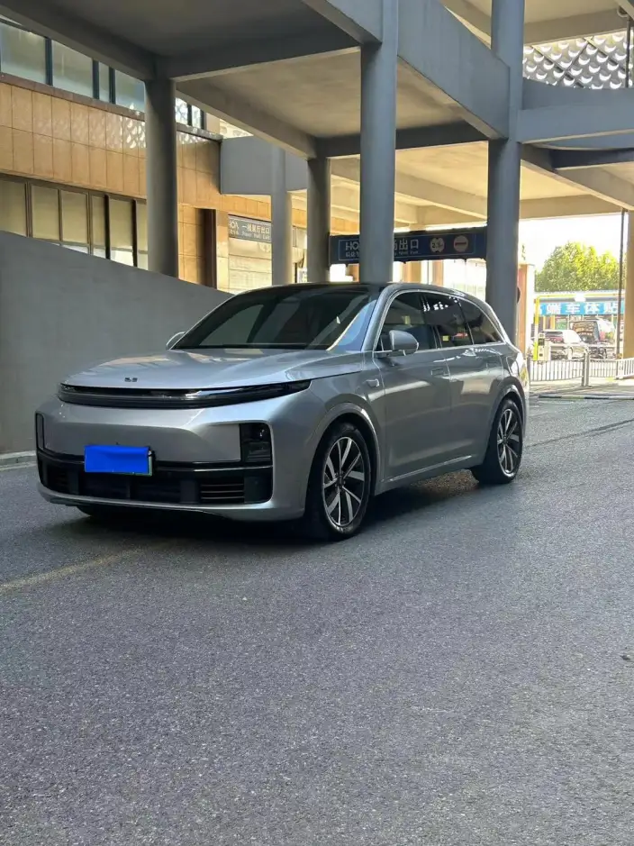 Li Auto L7 2023 Model Pro Edition