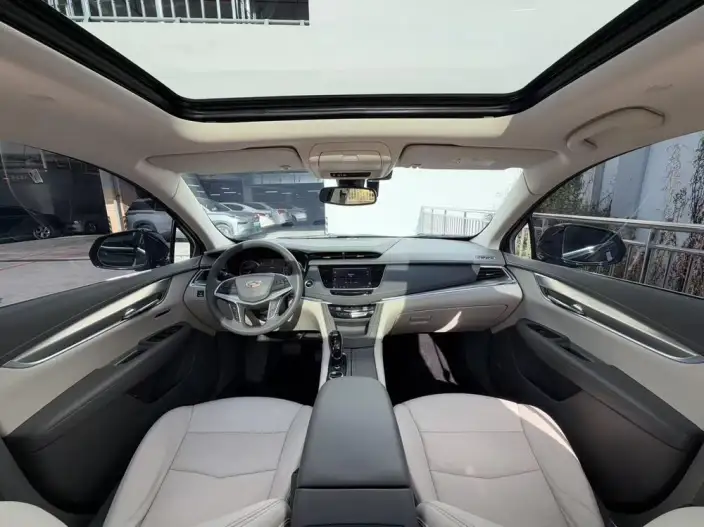 Cadillac XT5 2022 Model 2.0T 2WD Luxury Model – фото 6