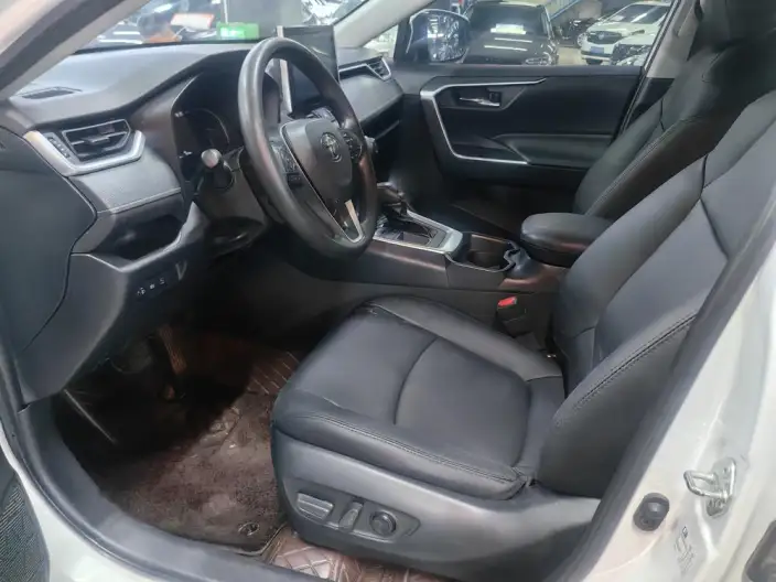 Toyota RAV4 2023 Model 2.0L CVT 2WD Fashion PLUS Edition – фото 8