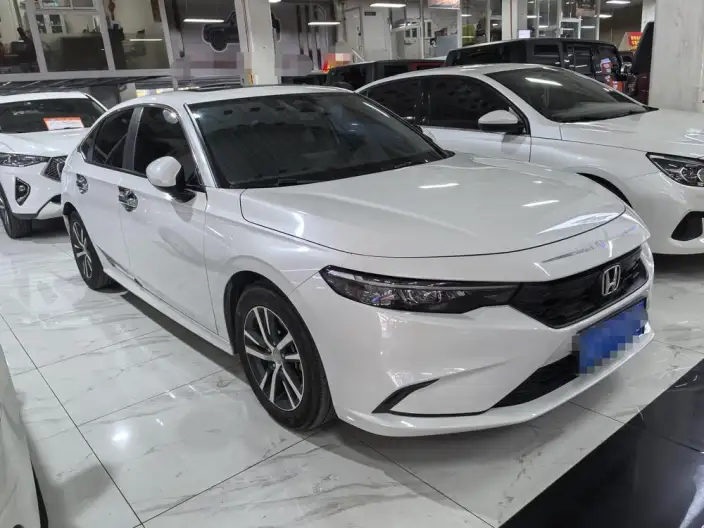 Model Ge 2023 Model 240TURBO CVT Leading version