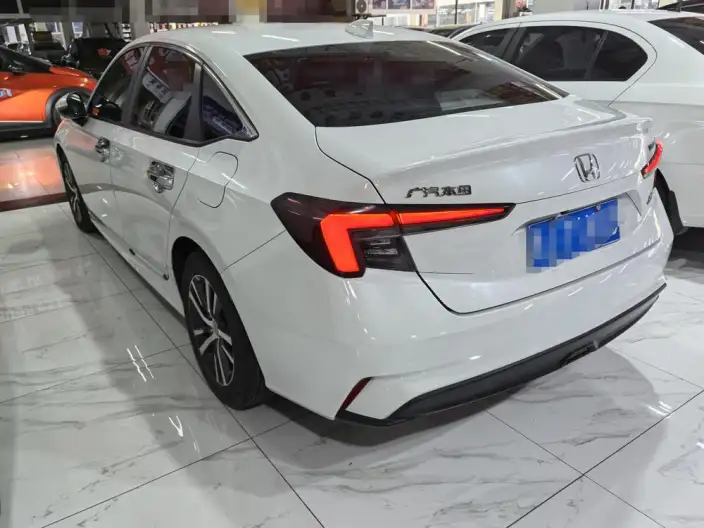 Model Ge 2023 Model 240TURBO CVT Leading version