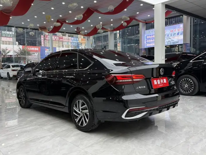 Volkswagen Lavida 2024 Model 300TSI DSG Starry Sky Leading Edition – фото 4