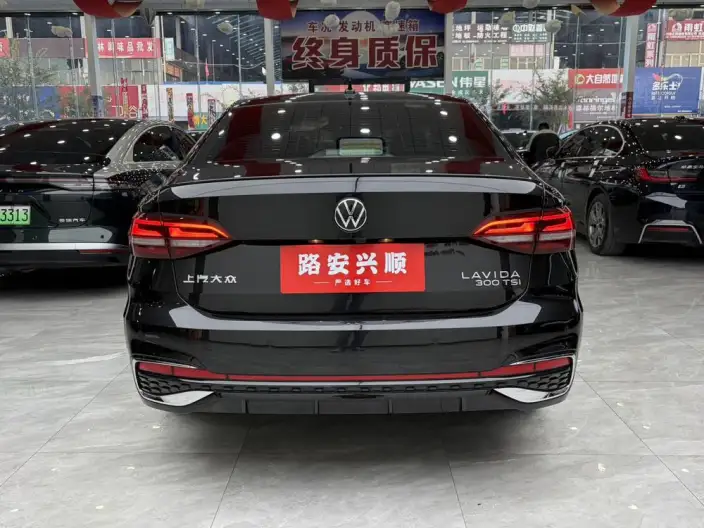 Volkswagen Lavida 2024 Model 300TSI DSG Starry Sky Leading Edition – фото 5