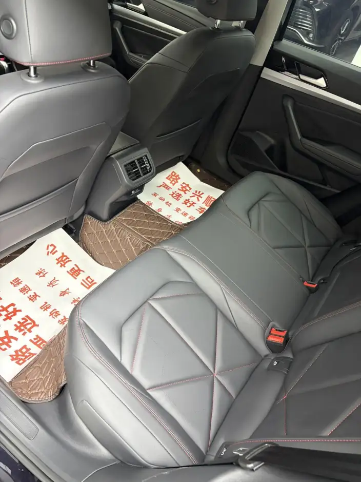 Volkswagen Lavida 2024 Model 300TSI DSG Starry Sky Leading Edition – фото 9
