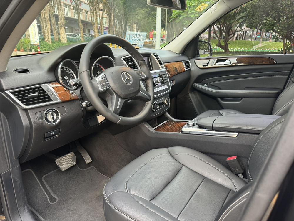 Mercedes-Benz M-Class 2015 модификация ML 400 4MATIC Dynamic – фото 17