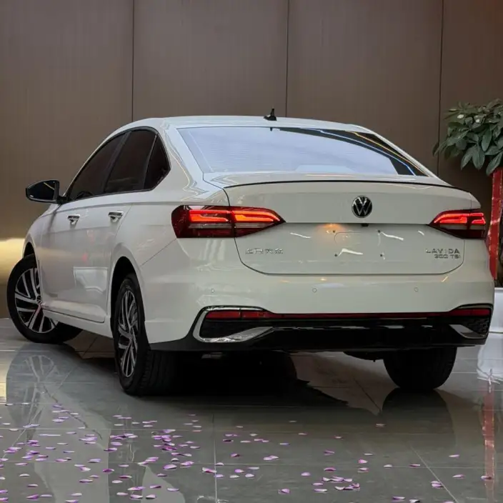 Volkswagen Lavida 2023 Model 300TSI DSG Starry Sky Manyi Edition