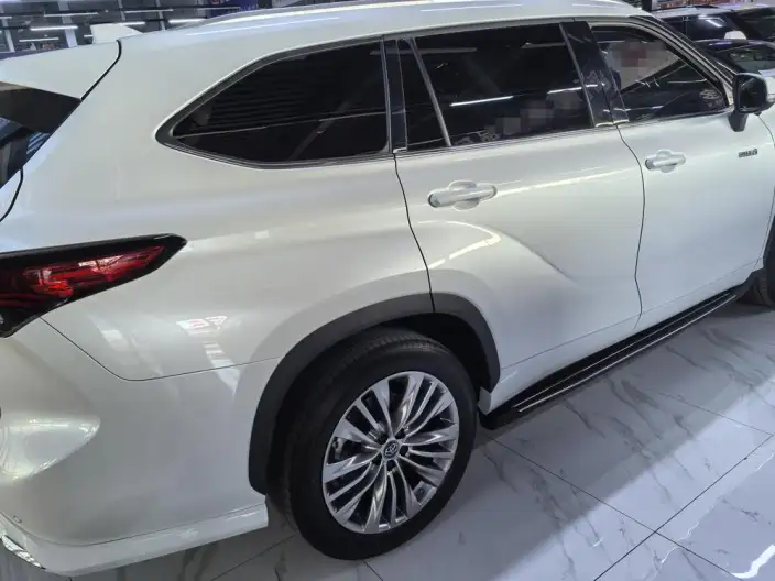 Toyota Highlander 2023 Model Hybrid 2.5L 4WD Premium Edition 7 seat