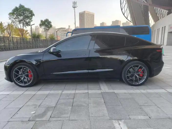 Model 3 2022 Model Performance High performance All-wheel drive version