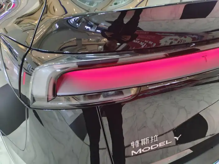 Model Y 2025 Model Rear-wheel drive version – фото 9