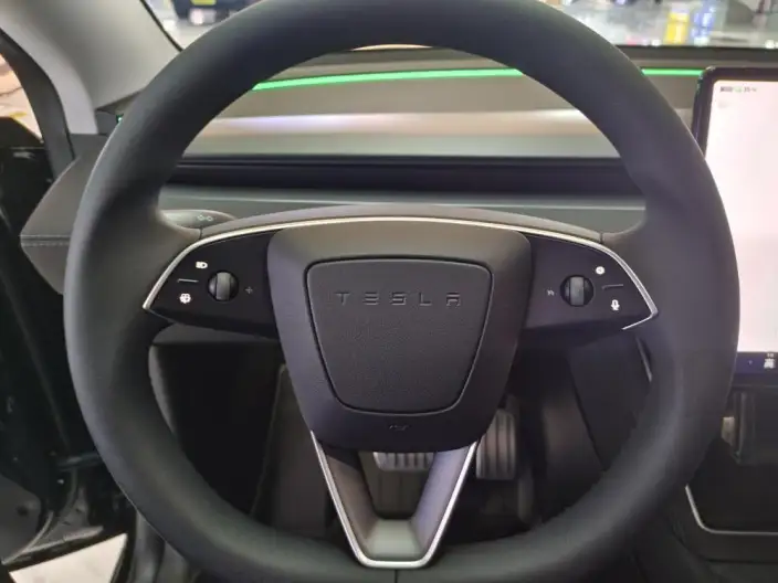 Model Y 2025 Model Rear-wheel drive version – фото 10