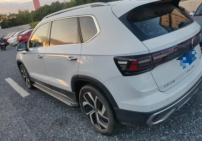 Volkswagen Tharu 2023 Model 300TSI 2WD Full Moon Edition