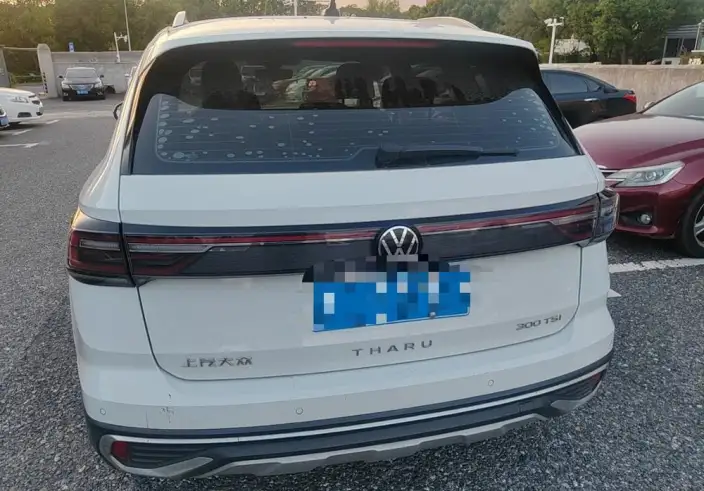 Volkswagen Tharu 2023 Model 300TSI 2WD Full Moon Edition – фото 5