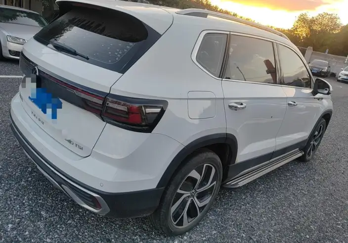 Volkswagen Tharu 2023 Model 300TSI 2WD Full Moon Edition – фото 6