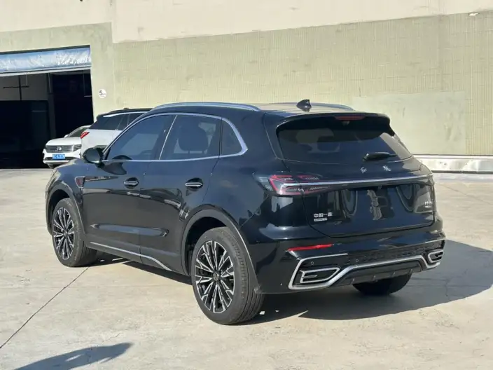 Hongqi HS5 2025 Model 2.0T 4WD Flag Xiang Pro Edition