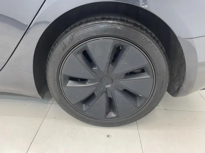 Model 3 2025 Model Rear-wheel drive version – фото 9