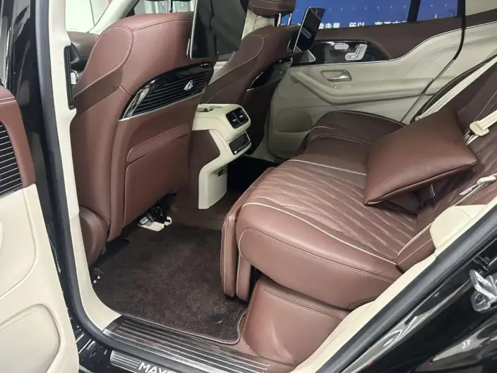 Mercedes-Benz GLS 2024 Model GLS 450 4MATIC Fashion Model