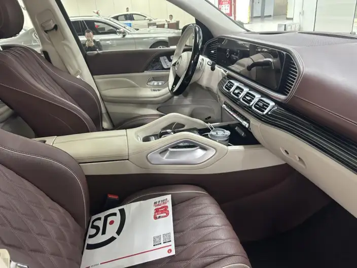 Mercedes-Benz GLS 2024 Model GLS 450 4MATIC Fashion Model – фото 7