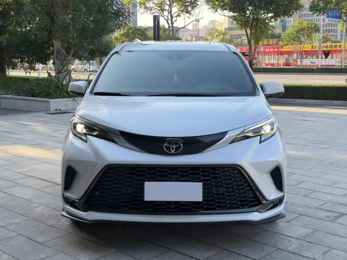 Granvia 2024 Model Intelligent Hybrid 2.5L 2WD Noble PLUS Edition