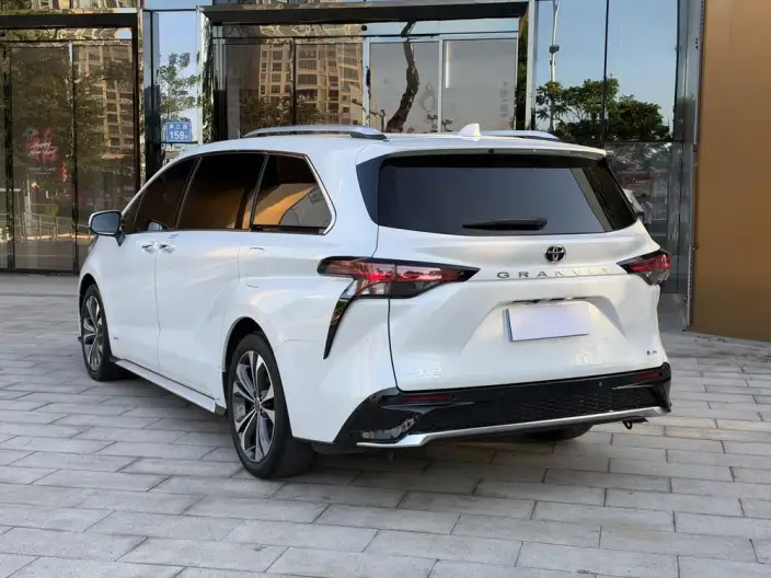Granvia 2024 Model Intelligent Hybrid 2.5L 2WD Noble PLUS Edition