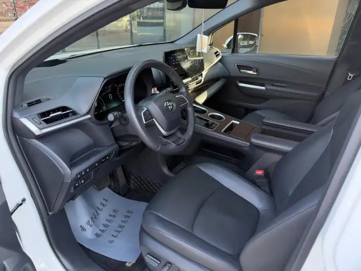 Granvia 2024 Model Intelligent Hybrid 2.5L 2WD Noble PLUS Edition – фото 8