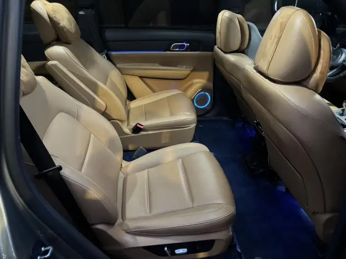 Li Auto ONE 2021 Model Extended Range 6 seat Edition – фото 8