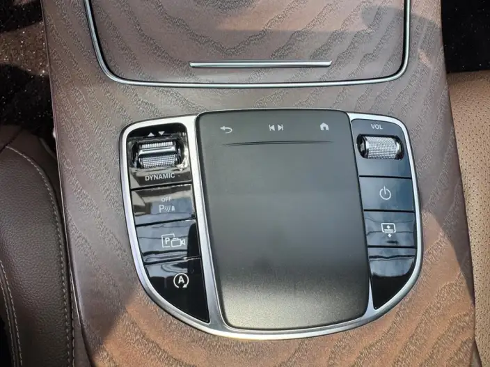 Mercedes-Benz E-Class 2023 Model E 300 L Luxury Model sedan – фото 9