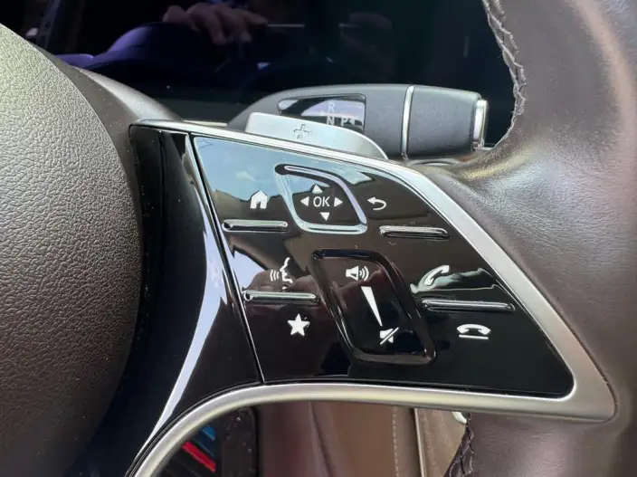 Mercedes-Benz E-Class 2023 Model E 300 L Luxury Model sedan – фото 10