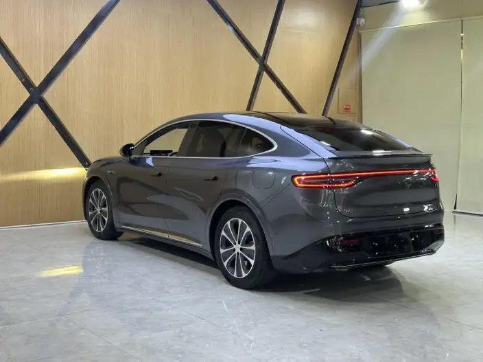 Luxeed R7 2025 Model Extended Range 53.4kWh Max Rear Drive Edition – фото 4