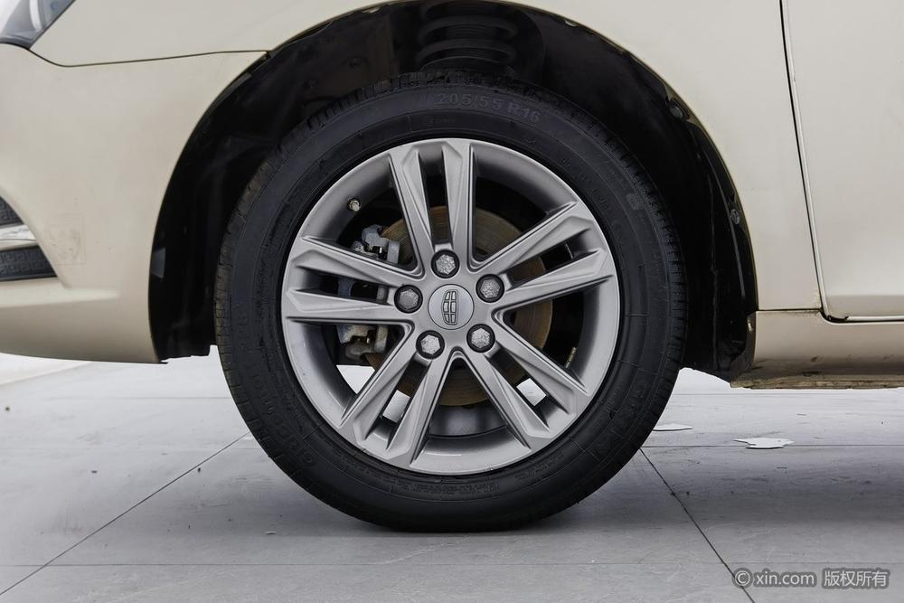 Geely Emgrand 2017 Sedan Millionth 1.5L Manual Upward – фото 8