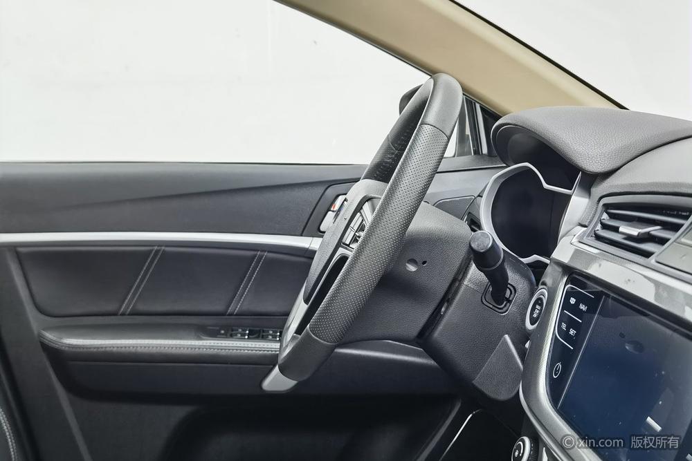 Geely Emgrand 2017 Sedan Millionth 1.5L Manual Upward – фото 10