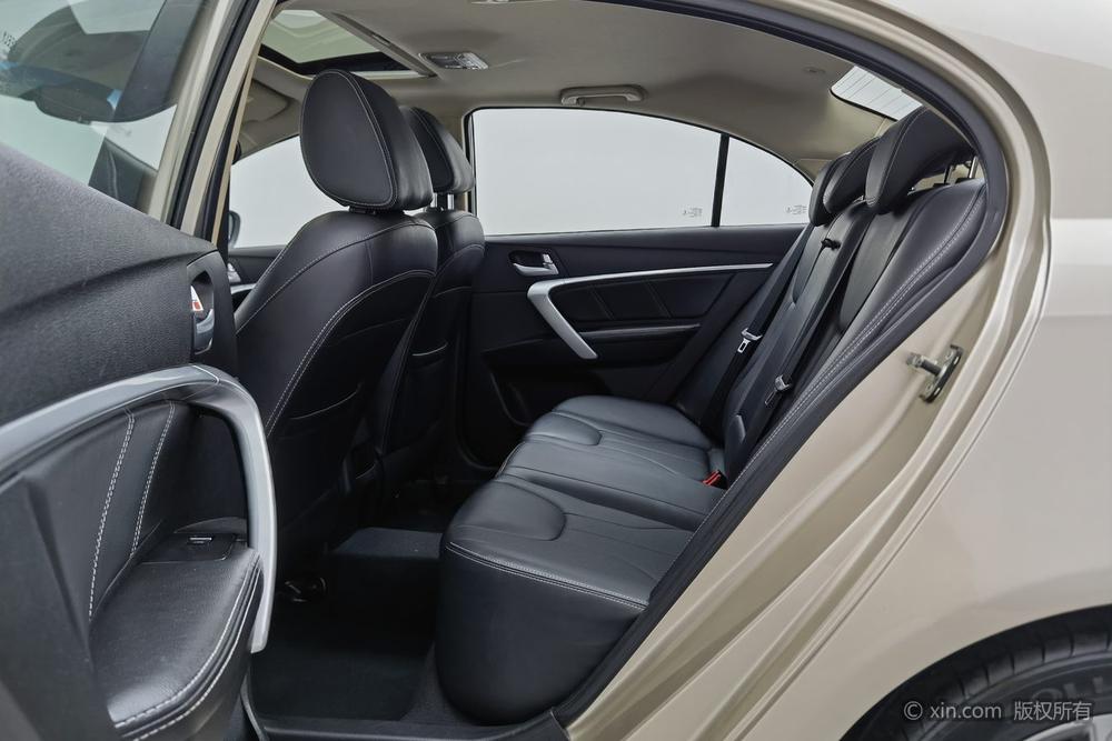 Geely Emgrand 2017 Sedan Millionth 1.5L Manual Upward – фото 19