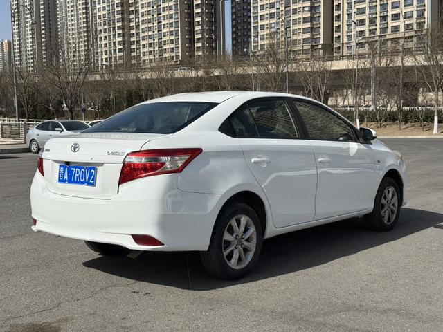 Toyota Vios 2014 модификация 1.5L автоматическое Zhishang Edition – фото 4