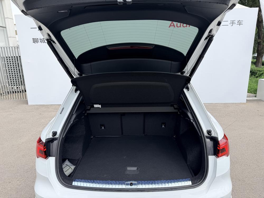 AUDI Q3 2024 35 TFSI Stylish Dynamic – фото 14