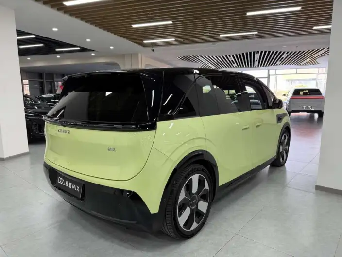 ZEEKR MIX 2025 Model 76kWh Smart Driving Edition – фото 7