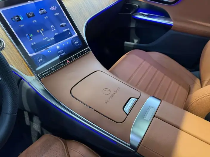 Mercedes-Benz GLC 2025 Model GLC 300 L 4MATIC Dynamic Model 5 seat – фото 9