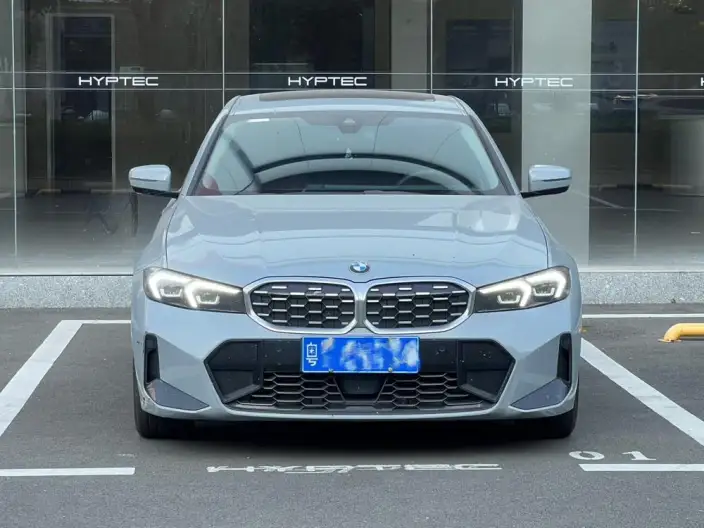 BMW 3 Series 2025 Model 325Li M Sports Set