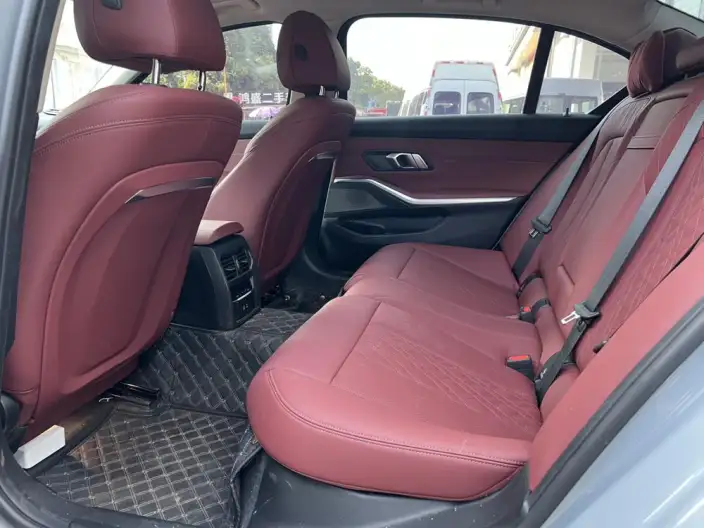 BMW 3 Series 2025 Model 325Li M Sports Set – фото 9