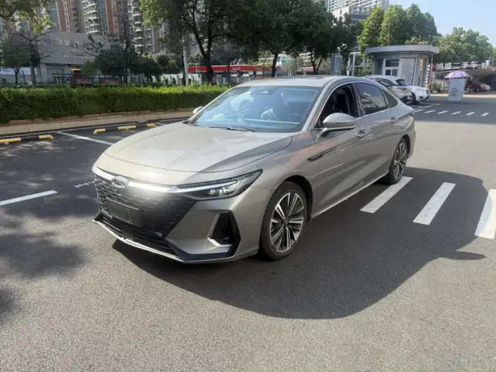 Chery Arrizo 8 2022 Model 1.6TGDI DCT Shang