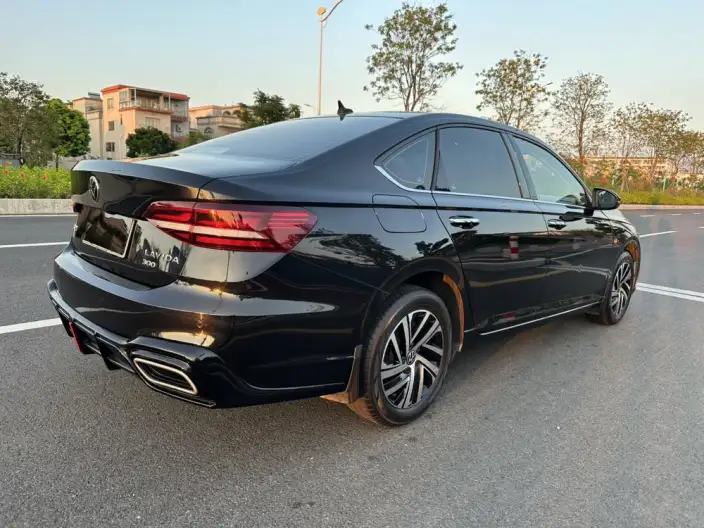 Volkswagen Lavida 2023 Model 1.5L Automatic Five million editions – фото 7