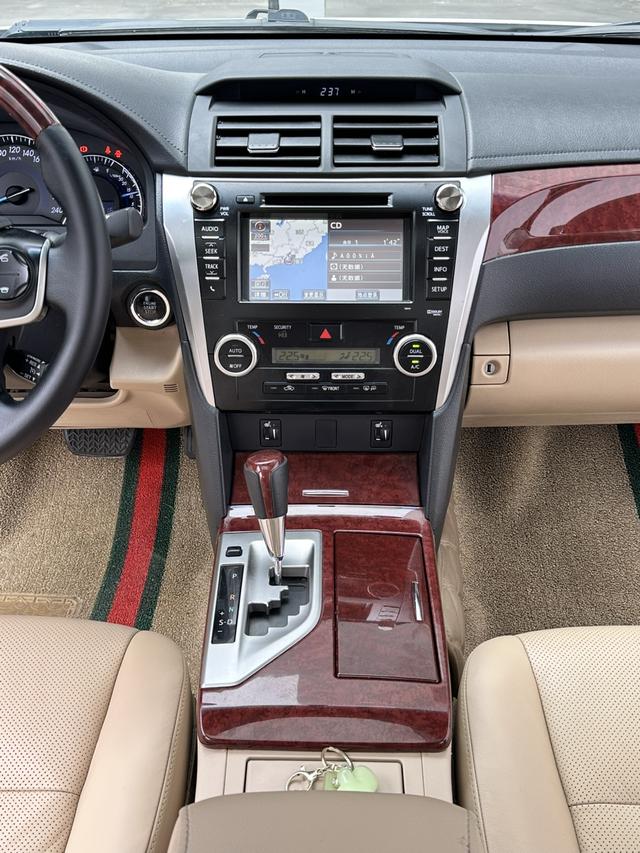 Toyota Camry 2012 модификация 2.5G Luxury Навигация Edition – фото 12