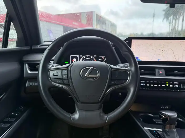 Lexus UX 2022 Model 260h Tan · Cool Edition – фото 10