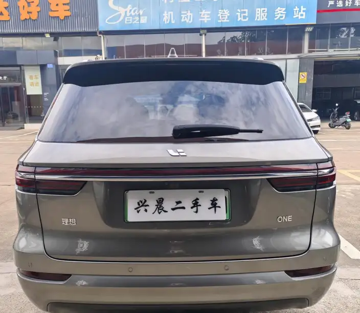 Li Auto ONE 2021 Model Extended Range 6 seat Edition – фото 6