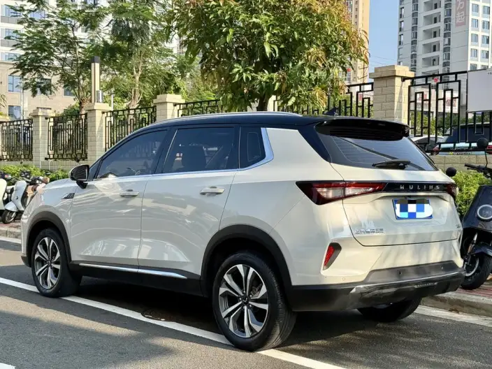 WULING Asta 2021 Model 1.5T Automatic Starlight Edition